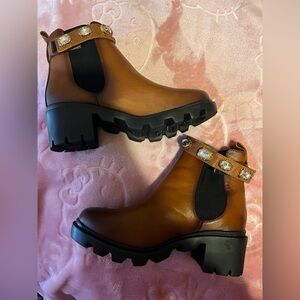 Steve madden boots